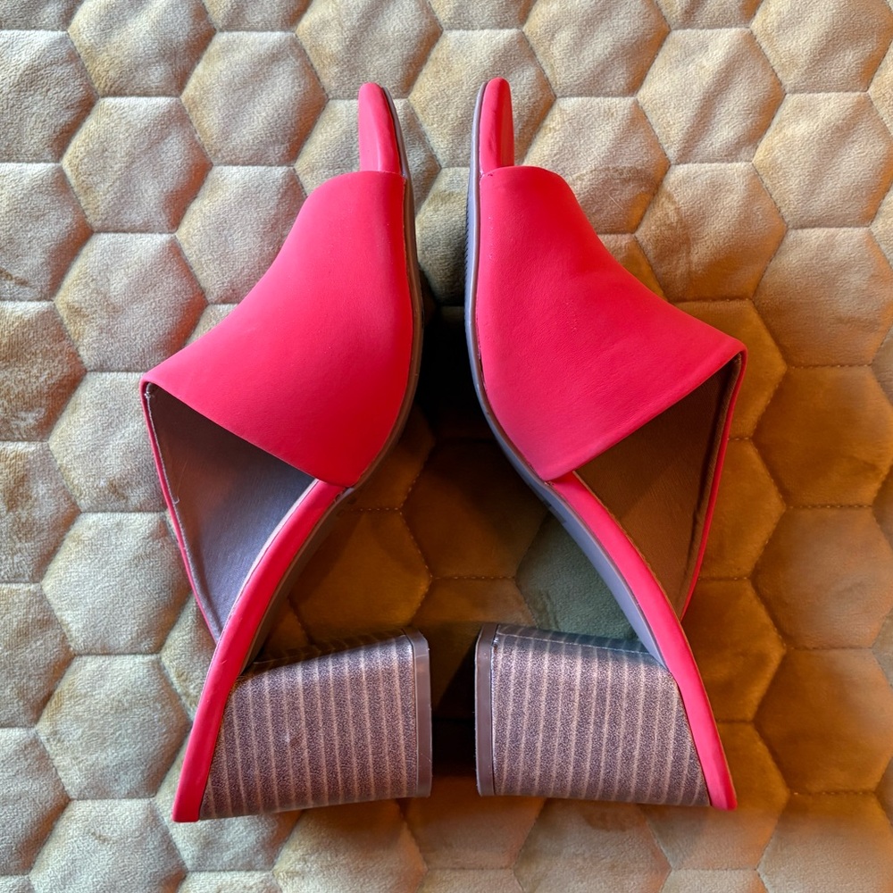 Lulu's Vibrant Orange Heeled Mules - Picture 6 of 9